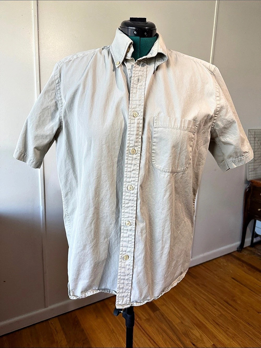 LANDS' END Men's Short Sleeve Button Down Size Medium